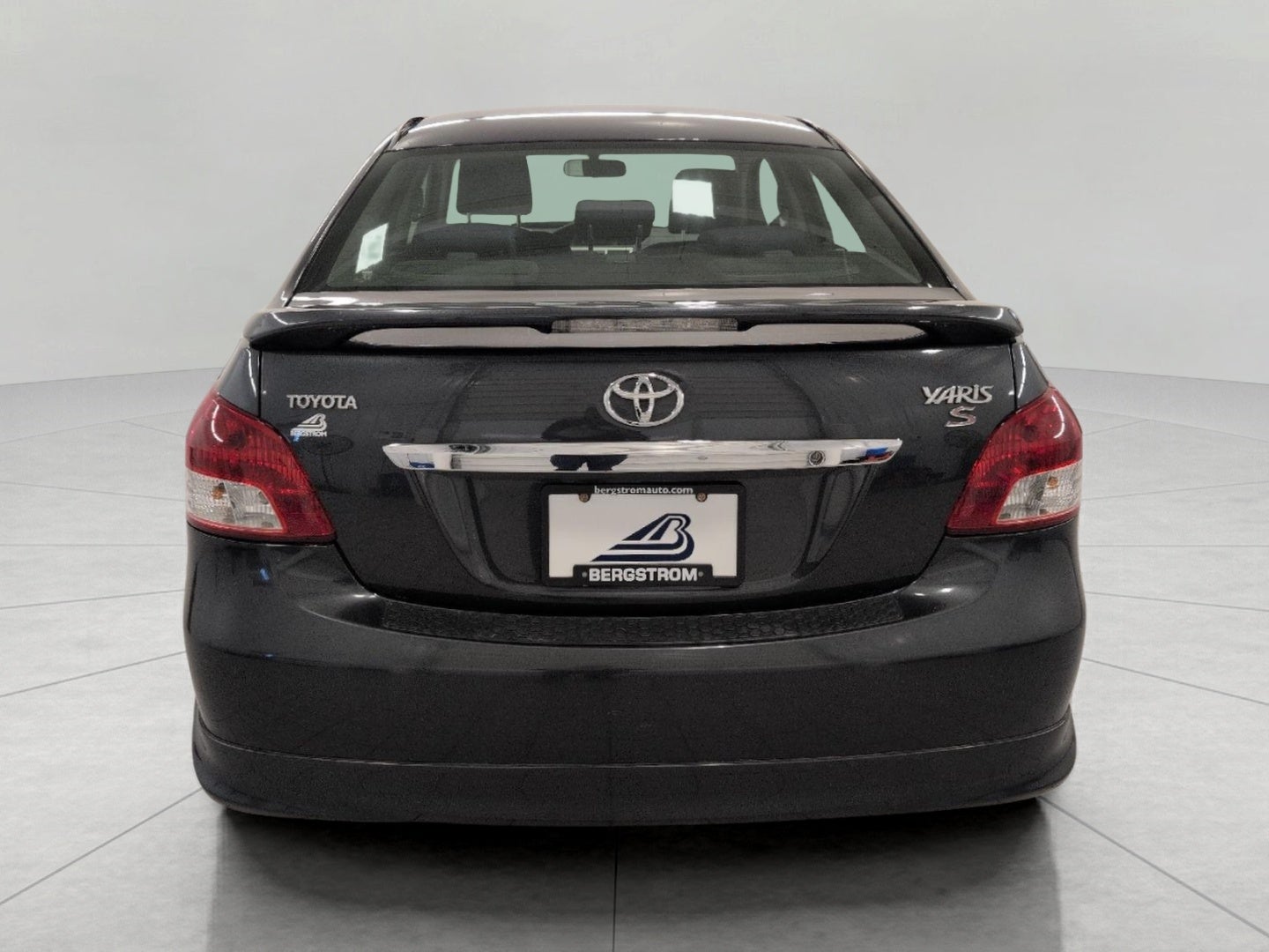 2007 Toyota Yaris 4dr Sdn Man S