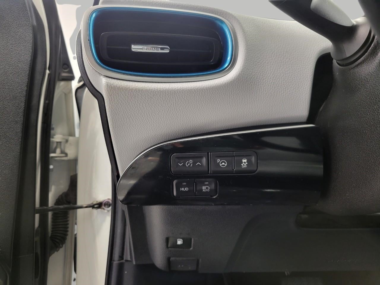 2019 Toyota Prius L Eco