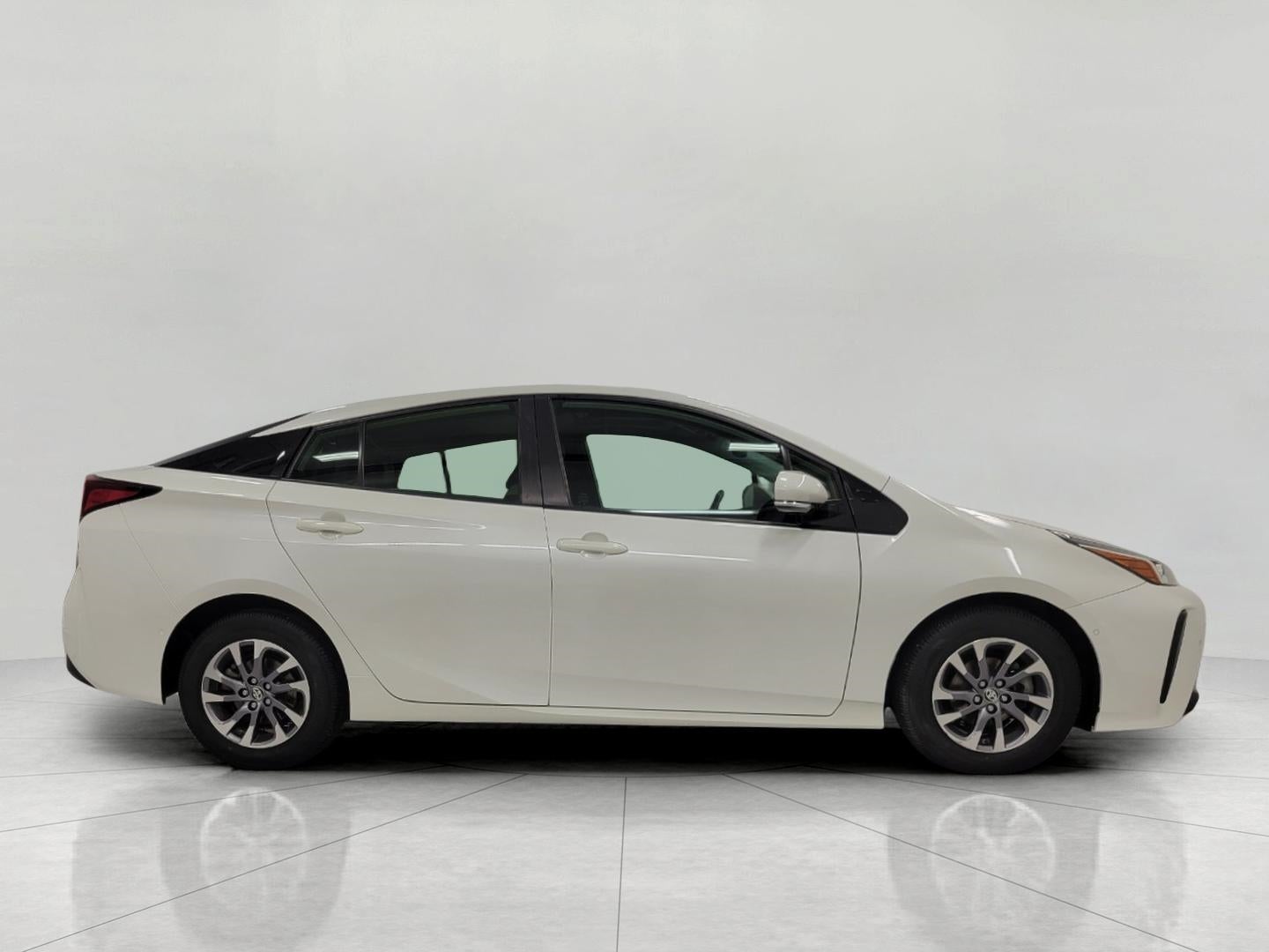 2019 Toyota Prius L Eco