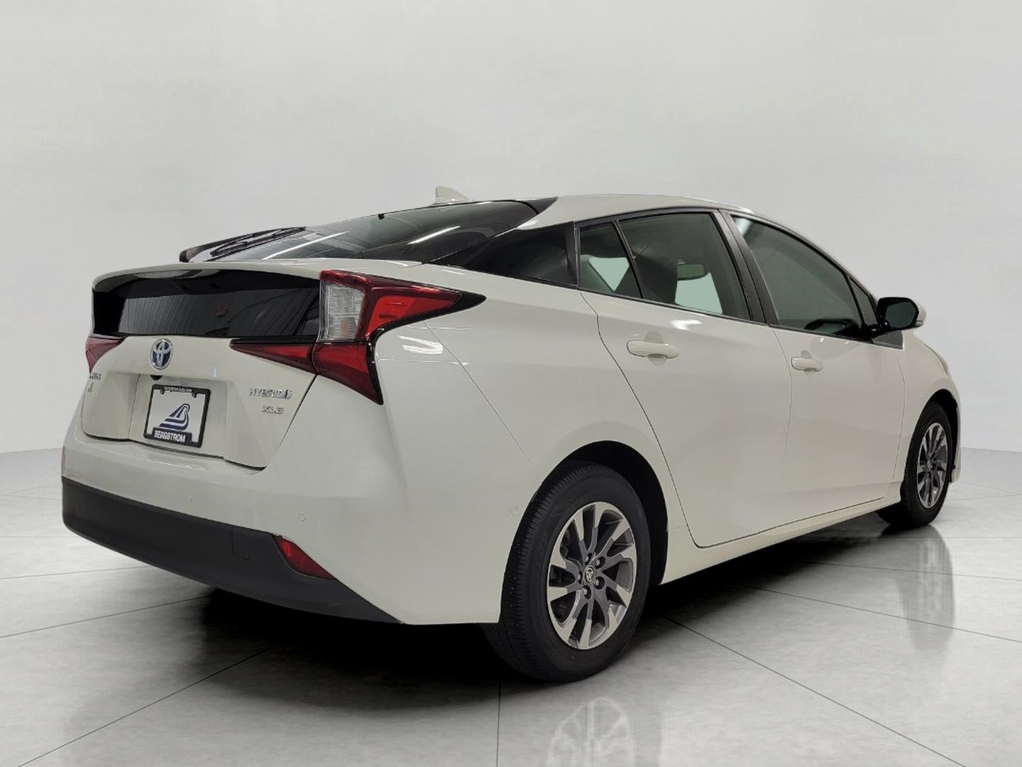 2019 Toyota Prius L Eco