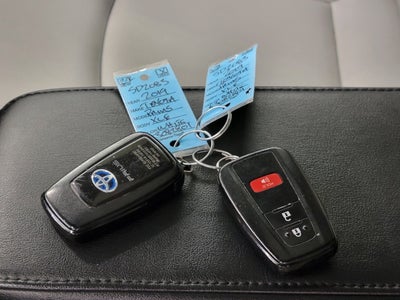 2019 Toyota Prius L Eco