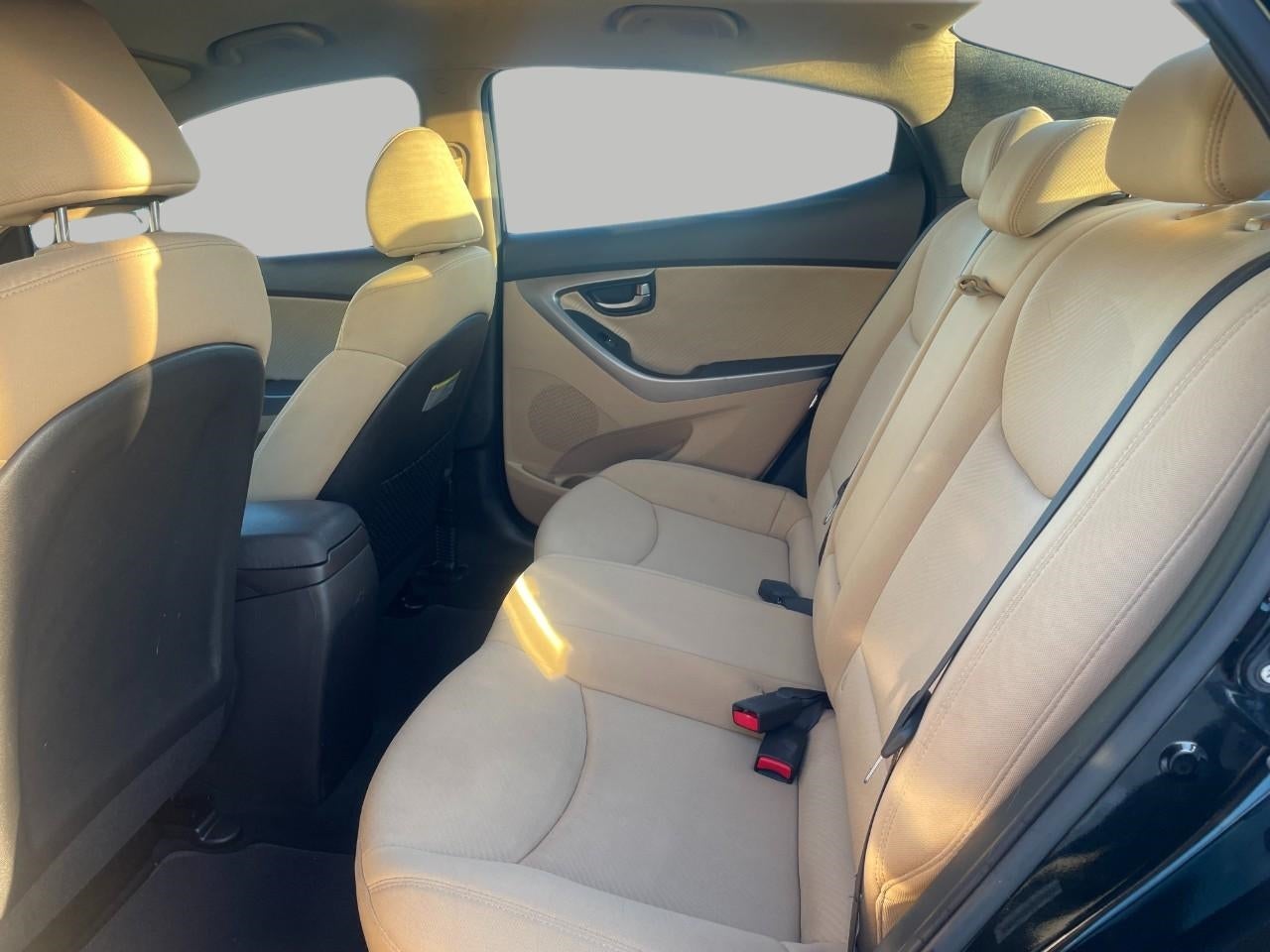 2012 Hyundai Elantra 4dr Sdn Auto GLS