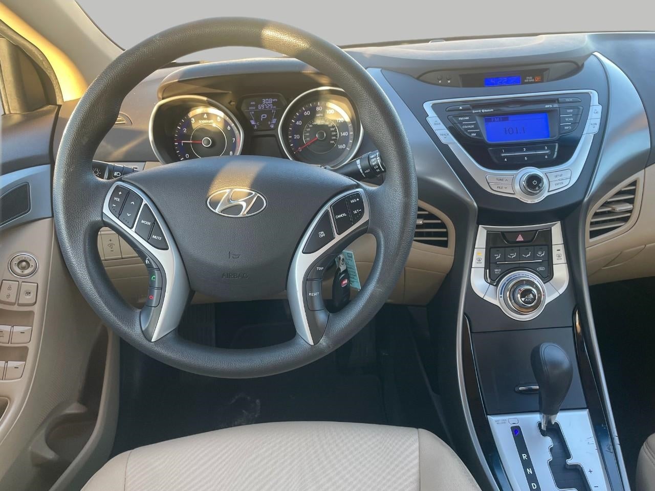 2012 Hyundai Elantra 4dr Sdn Auto GLS