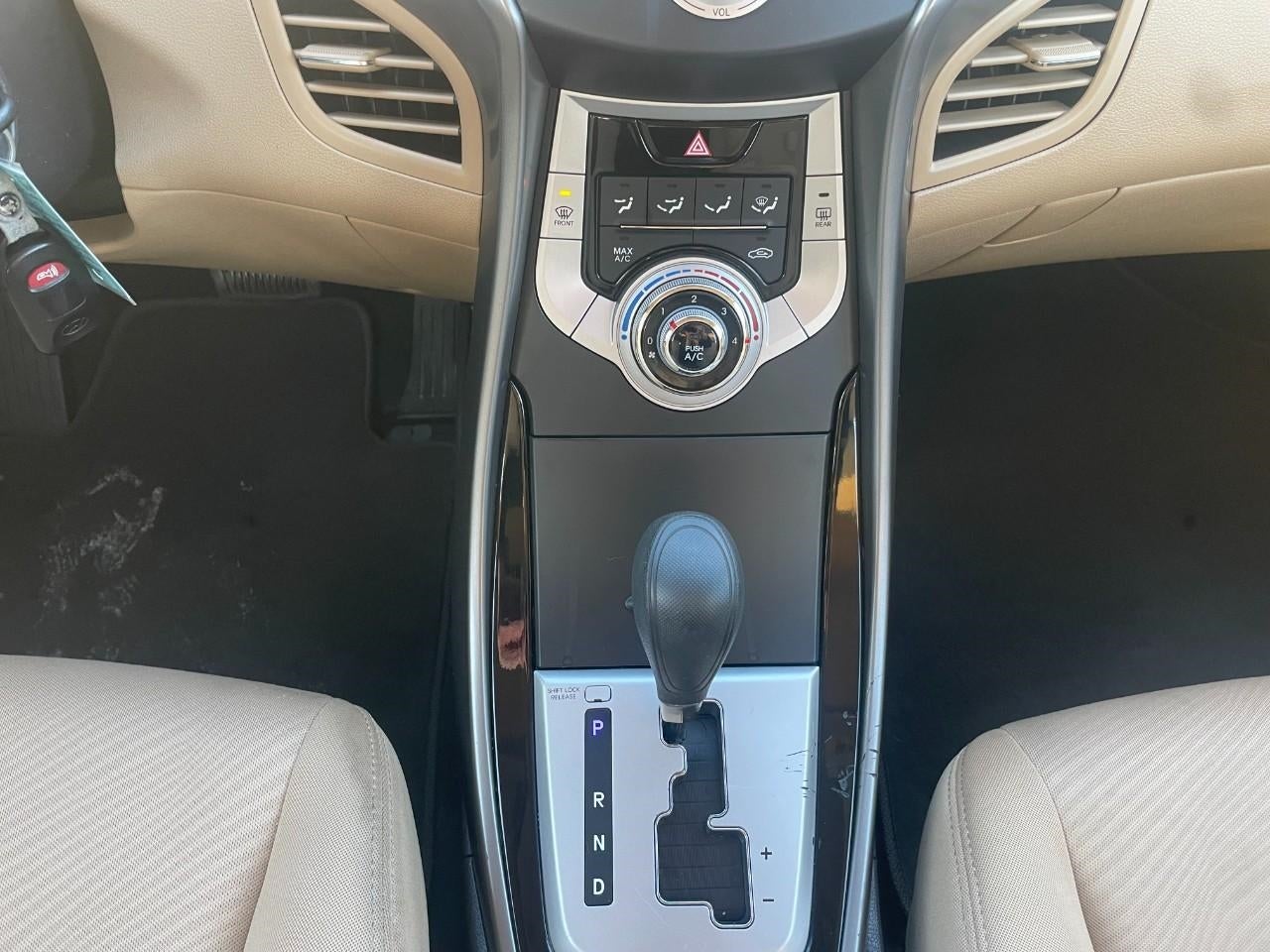 2012 Hyundai Elantra 4dr Sdn Auto GLS