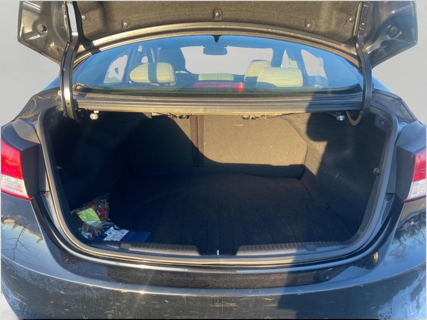 2012 Hyundai Elantra 4dr Sdn Auto GLS