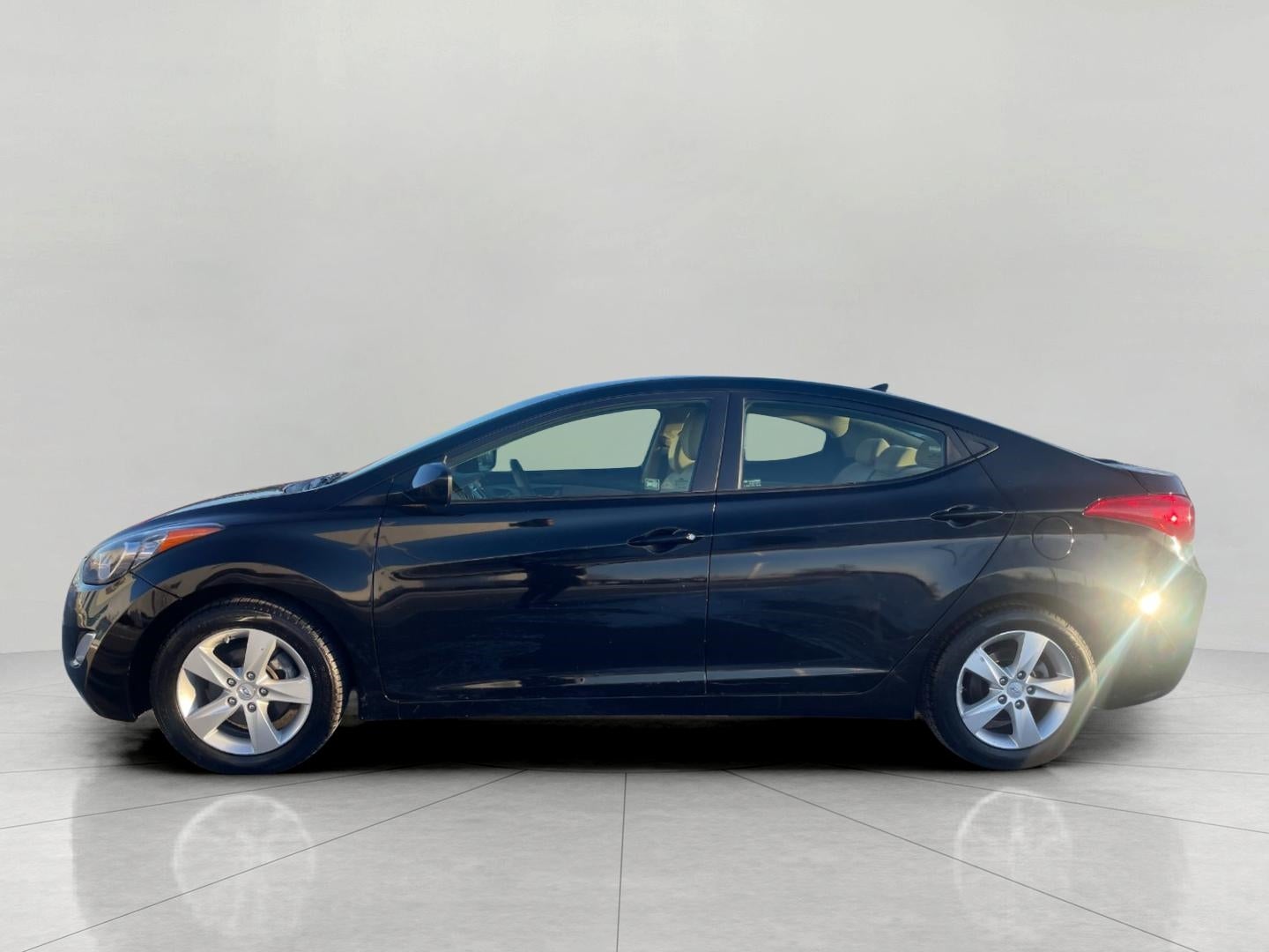 2012 Hyundai Elantra 4dr Sdn Auto GLS