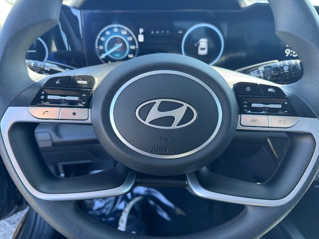 2024 Hyundai Elantra SEL IVT
