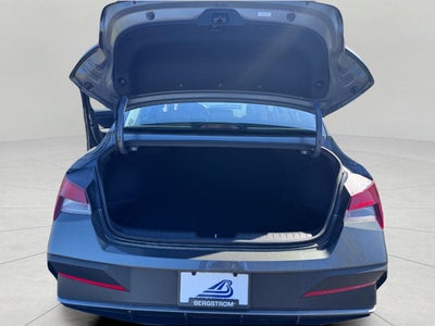 2024 Hyundai Elantra SEL IVT