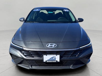 2024 Hyundai Elantra SEL IVT