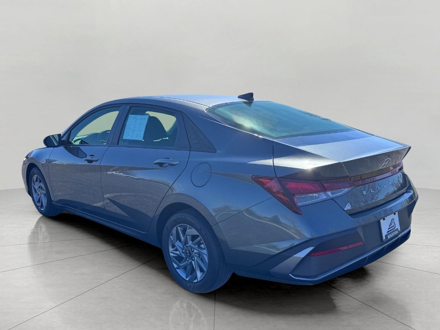 2024 Hyundai Elantra SEL IVT