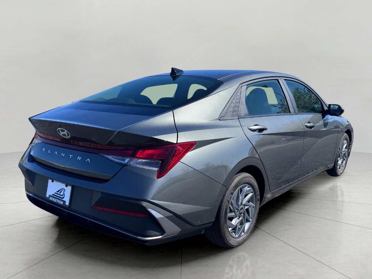 2024 Hyundai Elantra SEL IVT
