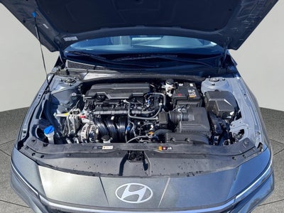 2024 Hyundai Elantra SEL IVT