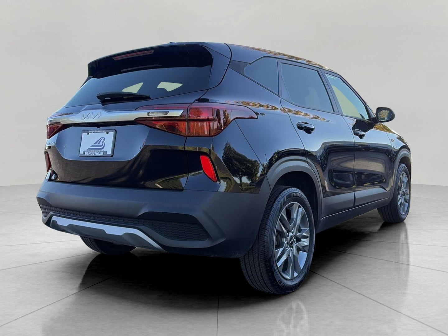 2022 Kia Seltos LX IVT AWD
