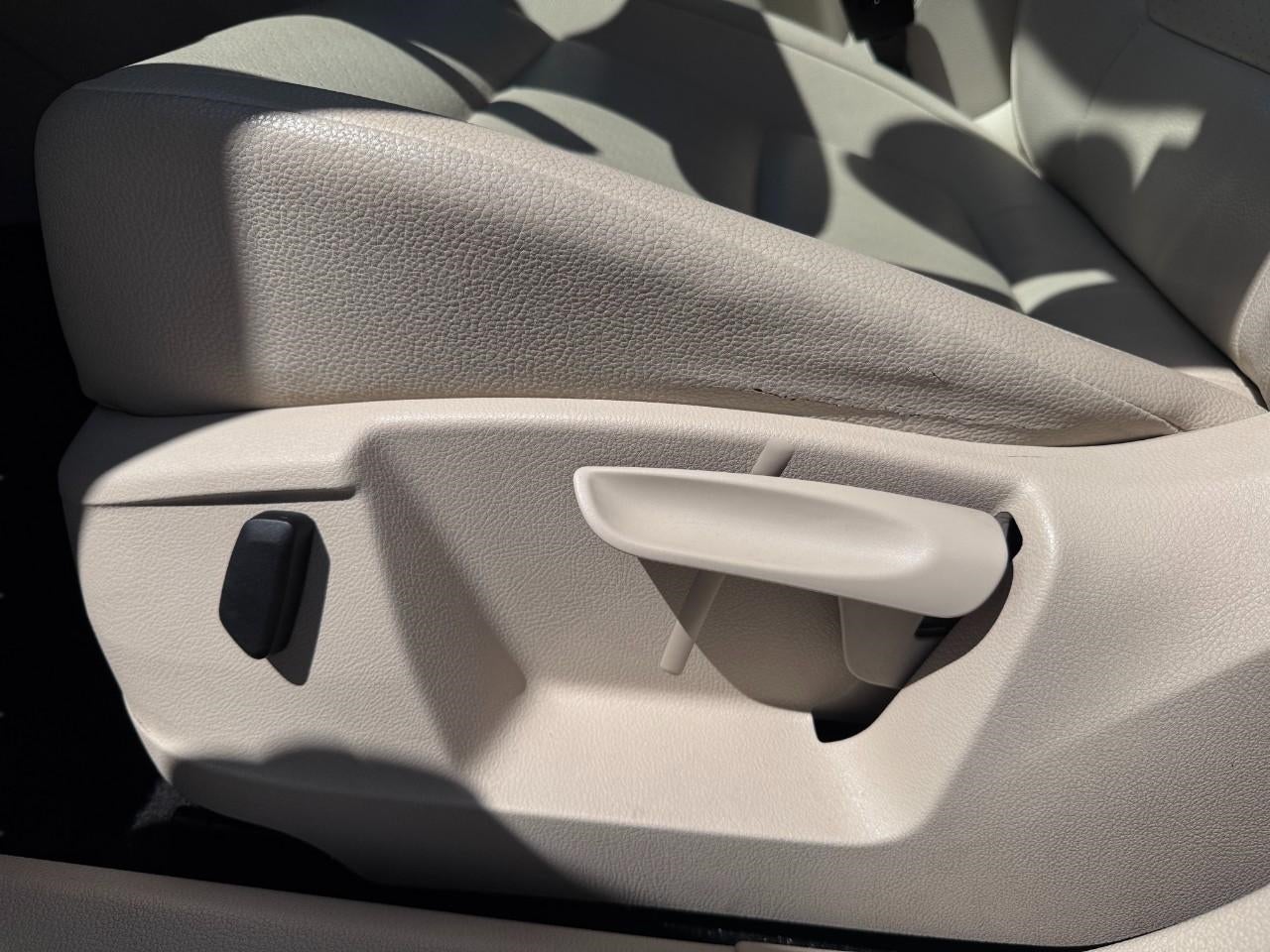2015 Volkswagen Tiguan 4MOTION 4dr Auto SE