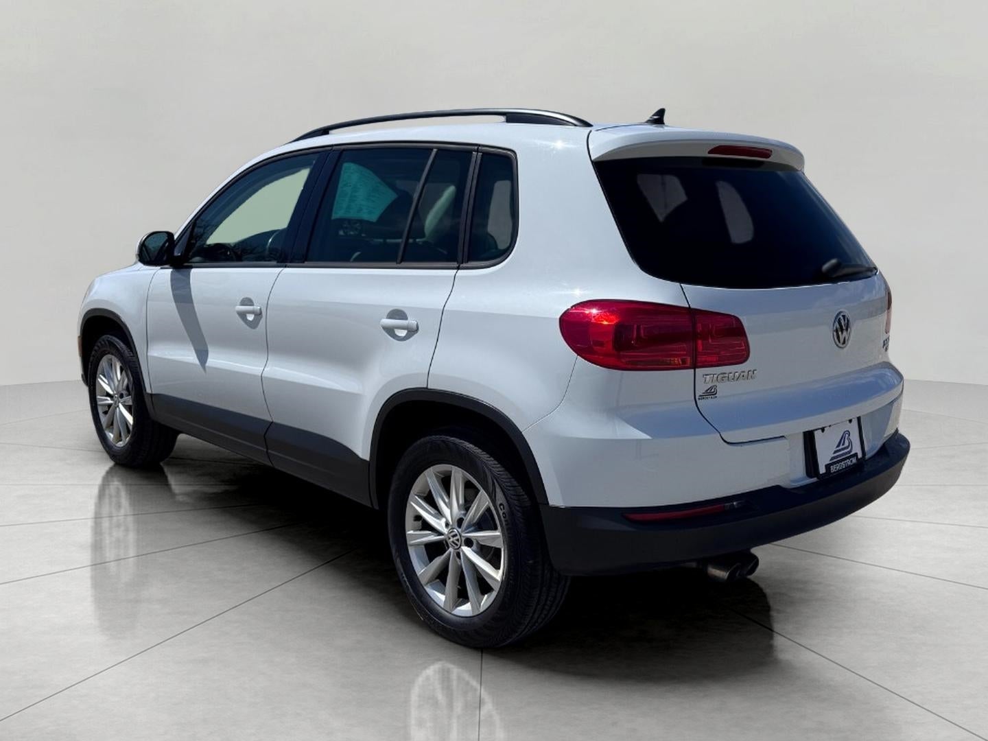 2015 Volkswagen Tiguan 4MOTION 4dr Auto SE