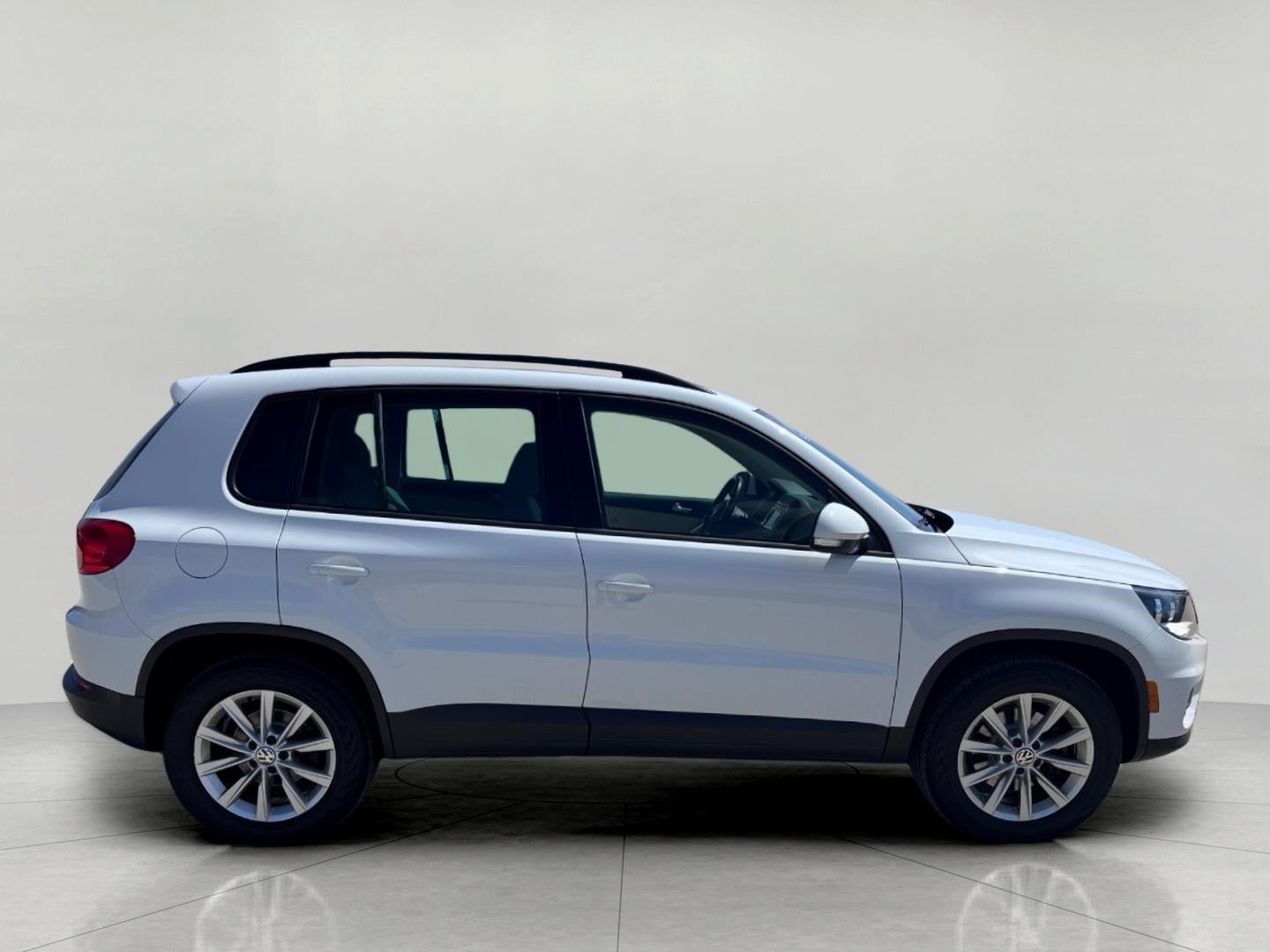 2015 Volkswagen Tiguan 4MOTION 4dr Auto SE