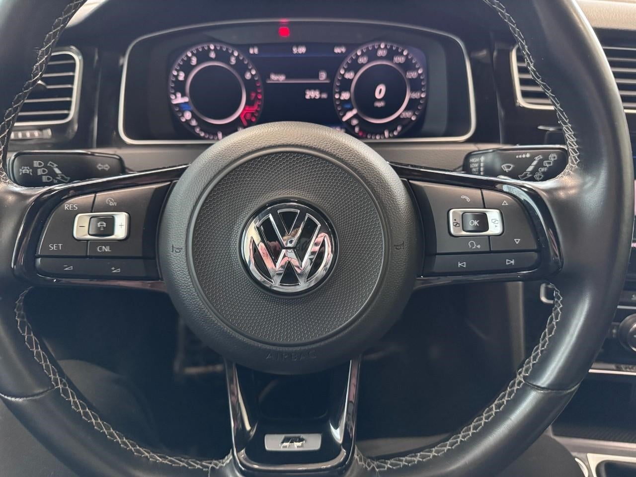 2018 Volkswagen Golf R 2.0T Manual w/DCC/Nav