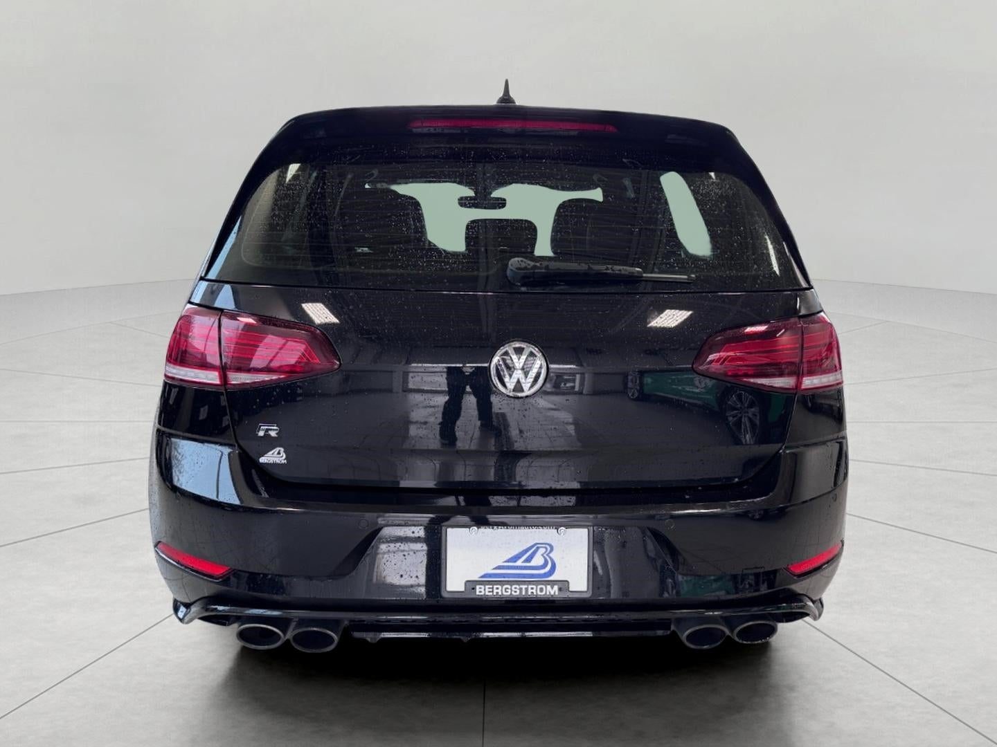 2018 Volkswagen Golf R 2.0T Manual w/DCC/Nav