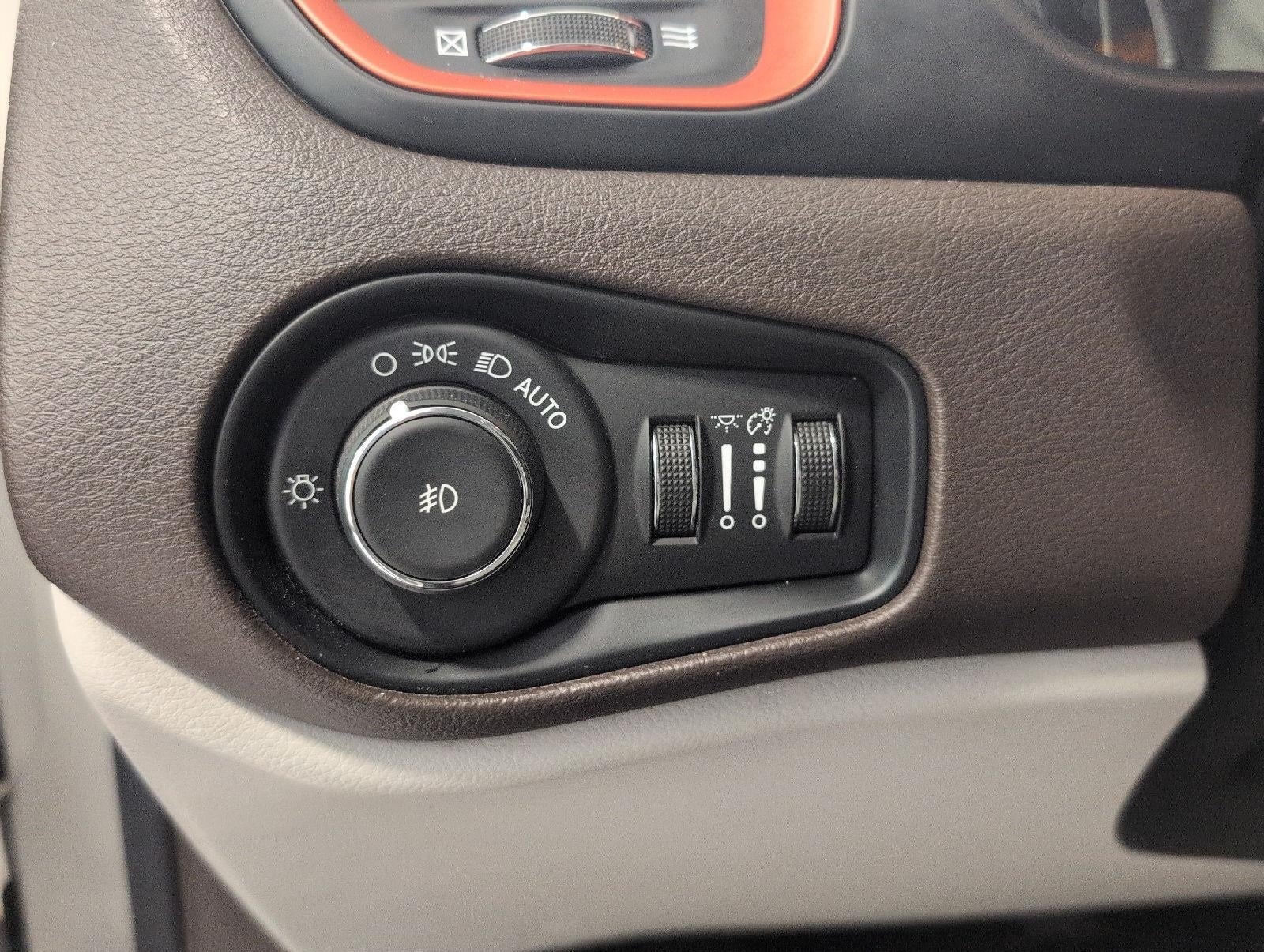 2015 Jeep Renegade 4WD 4dr Latitude