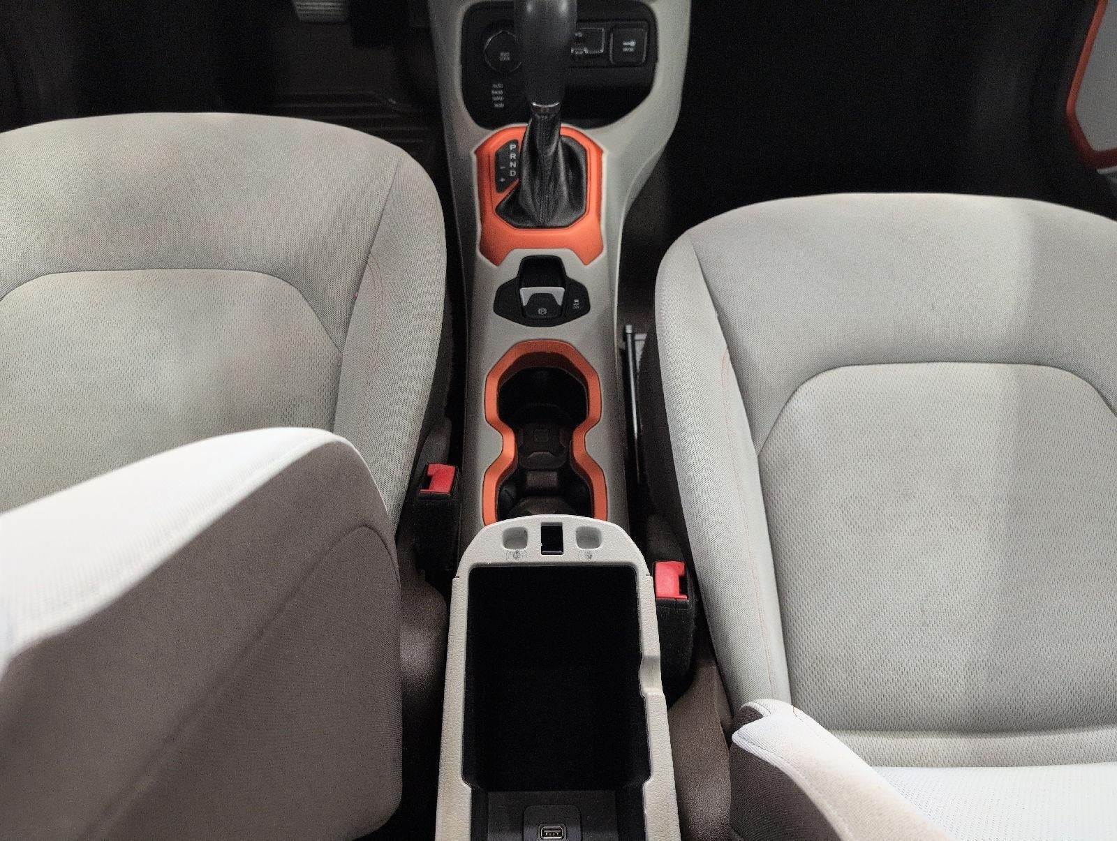 2015 Jeep Renegade 4WD 4dr Latitude