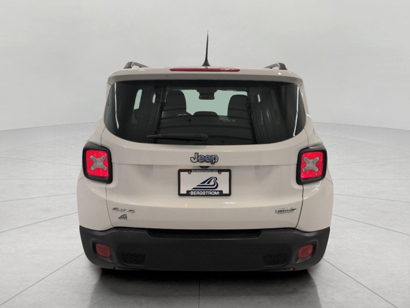 2015 Jeep Renegade 4WD 4dr Latitude